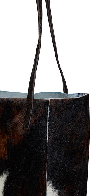 Handcrafted Cowhide Leather Tote Bag With Natural Elegance